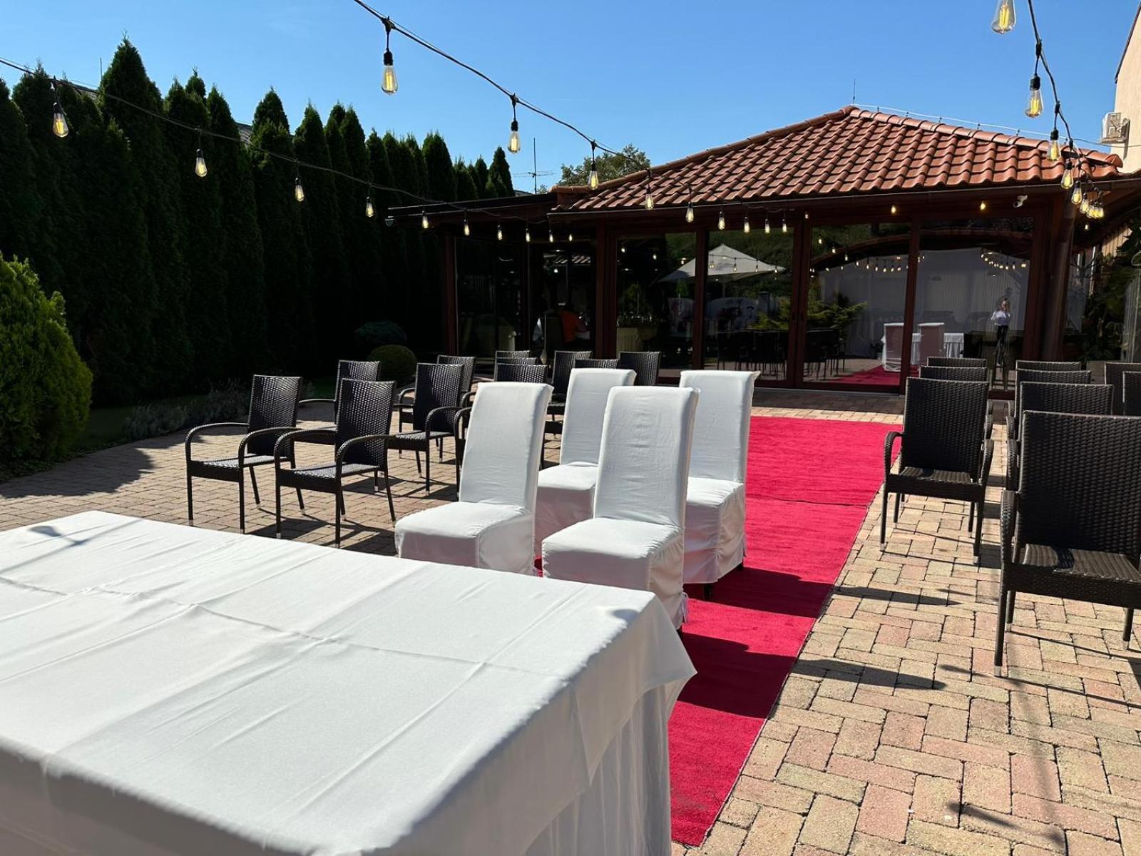 Penzion Bebek Filakovo Exterior foto
