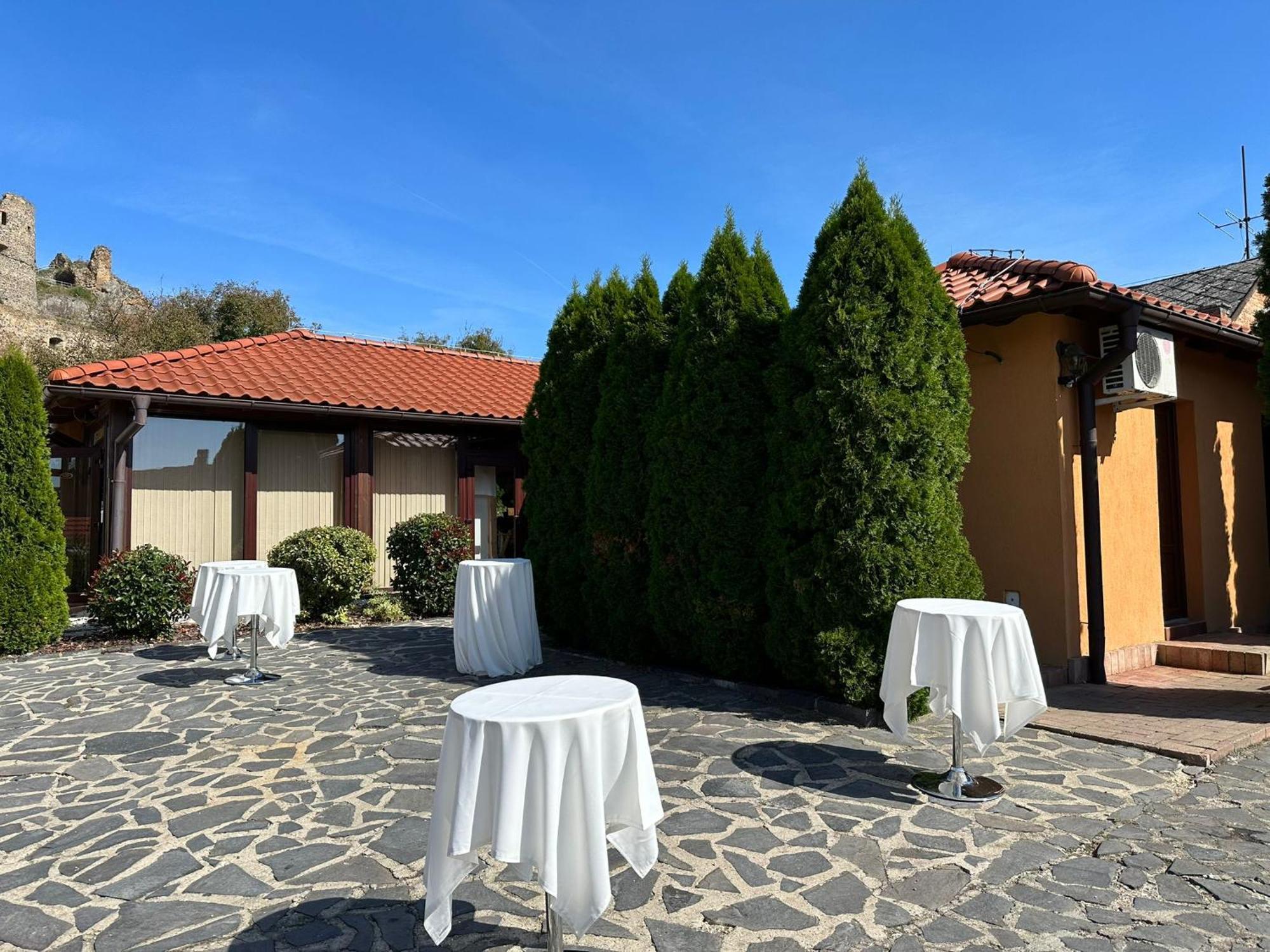 Penzion Bebek Filakovo Exterior foto